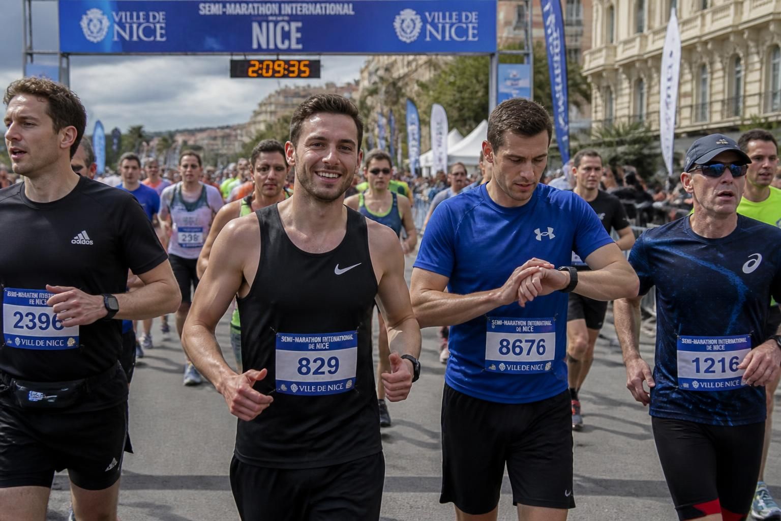 découvrez le temps moyen au semi-marathon classé par niveau de performance. analysez les chiffres clés pour mieux comprendre les résultats selon les catégories de coureurs.